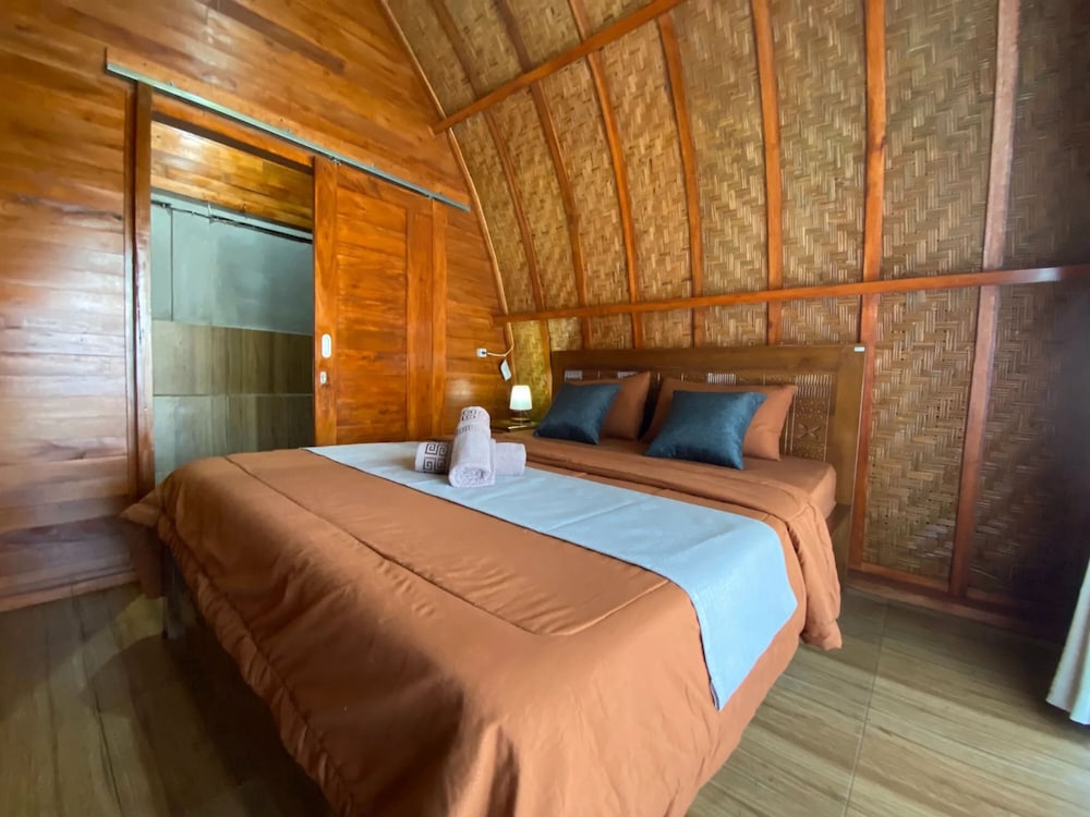 batur bamboo cabin