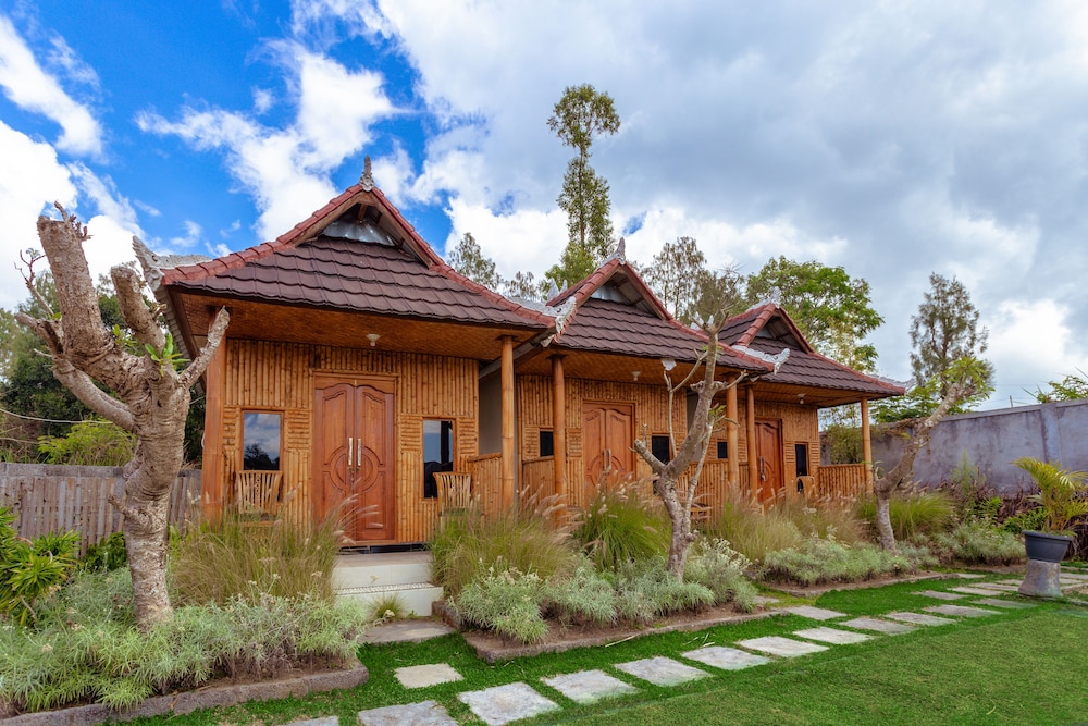 batur bamboo cabin