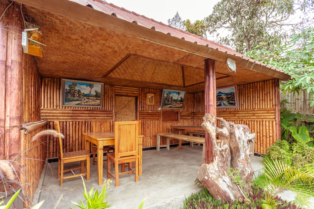 batur bamboo cabin