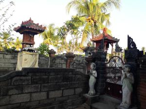 sugi gede homestay