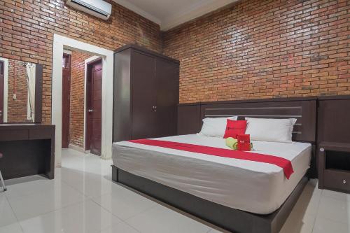 reddoorz plus near cambridge city square 2