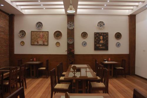 baratha hotel and resto
