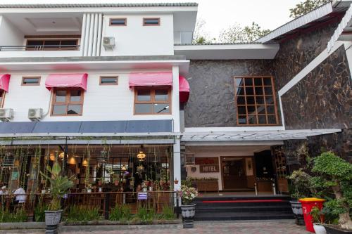 baratha hotel and resto