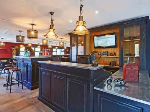 kyriad lille est hem