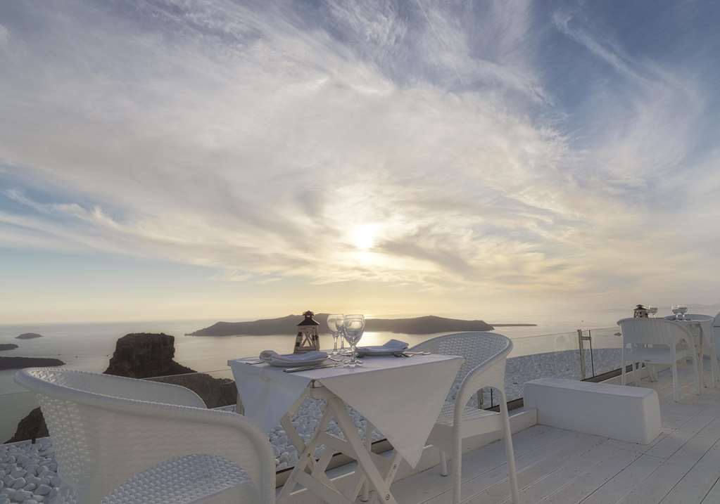 tholos resort