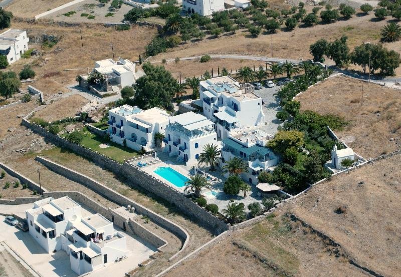 pyrgaki hotel