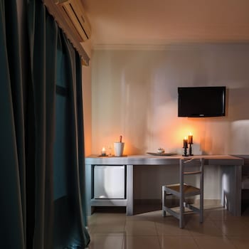 smaragdi hotel