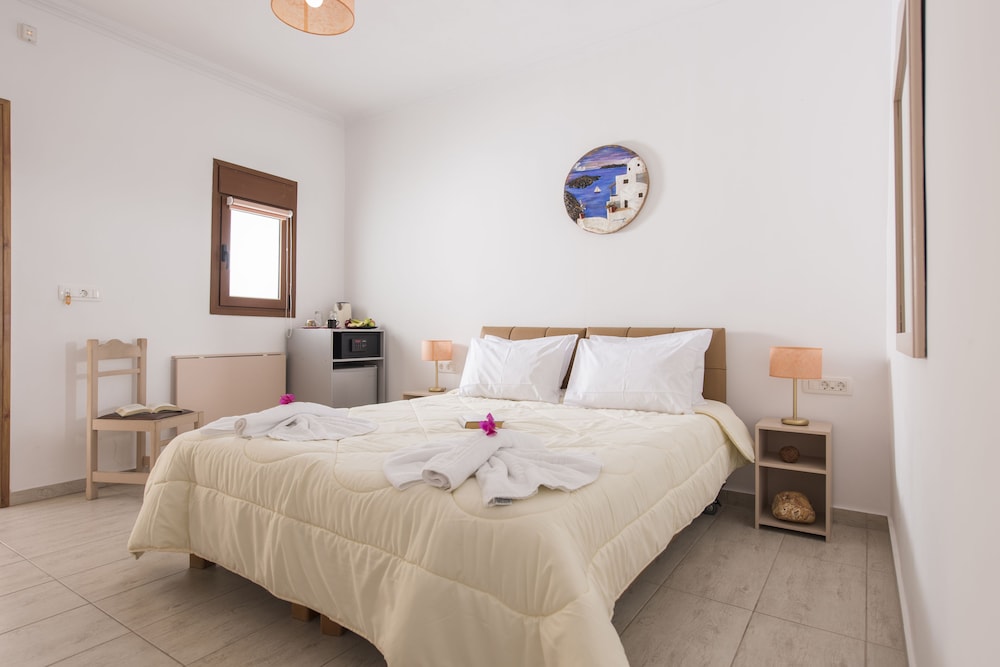 smaragdi hotel
