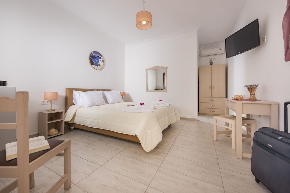 smaragdi hotel