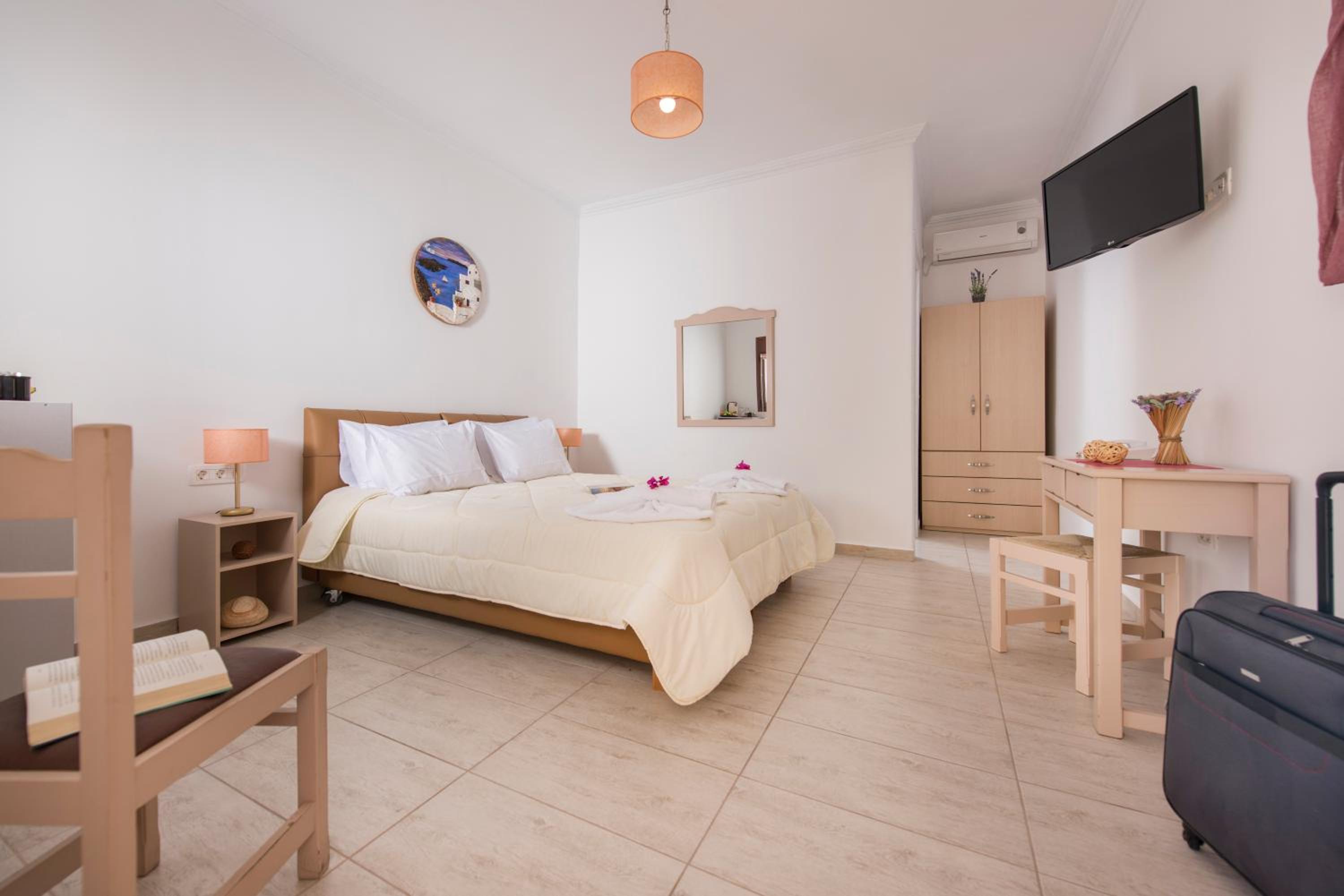 smaragdi hotel