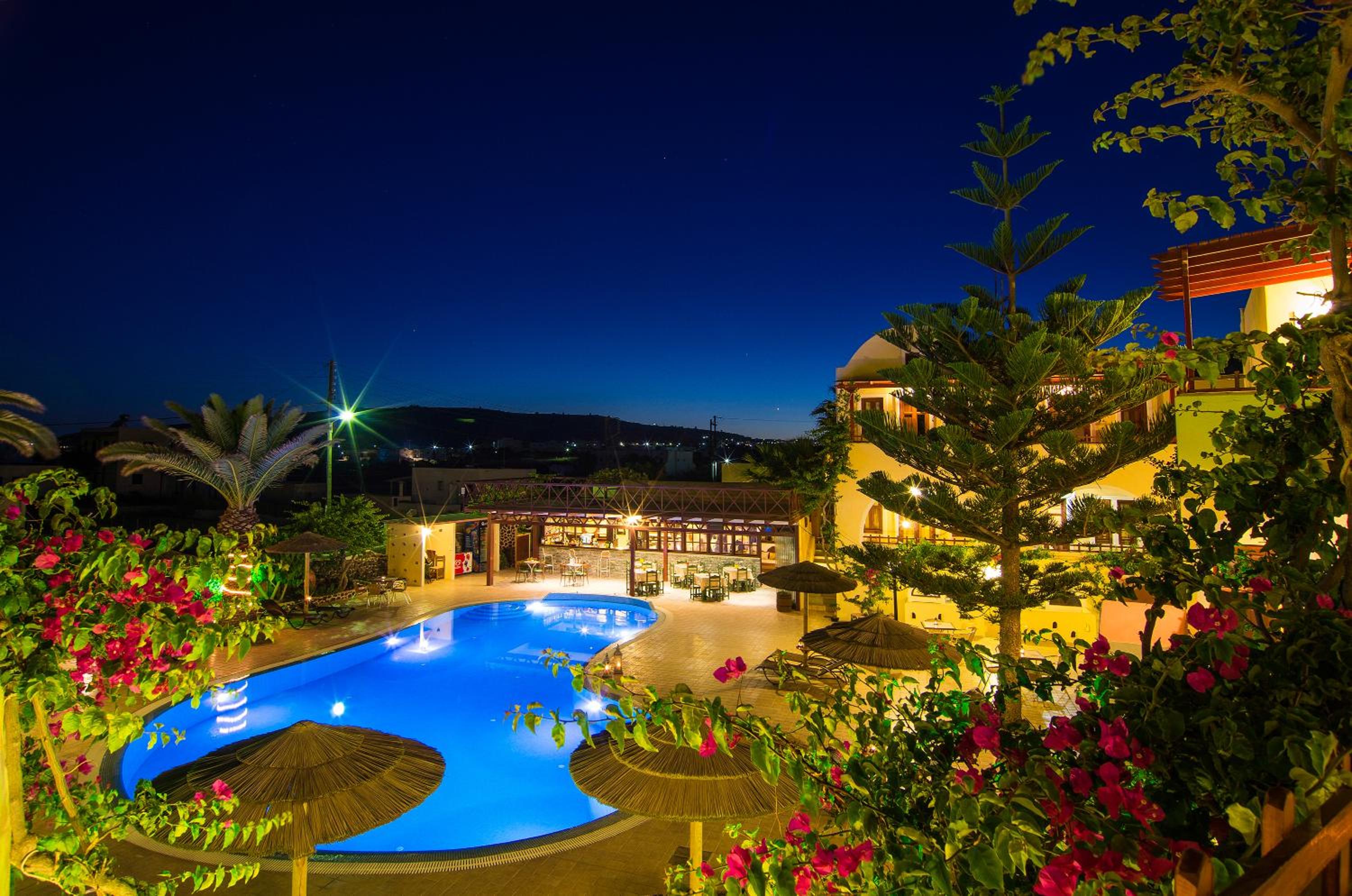 smaragdi hotel