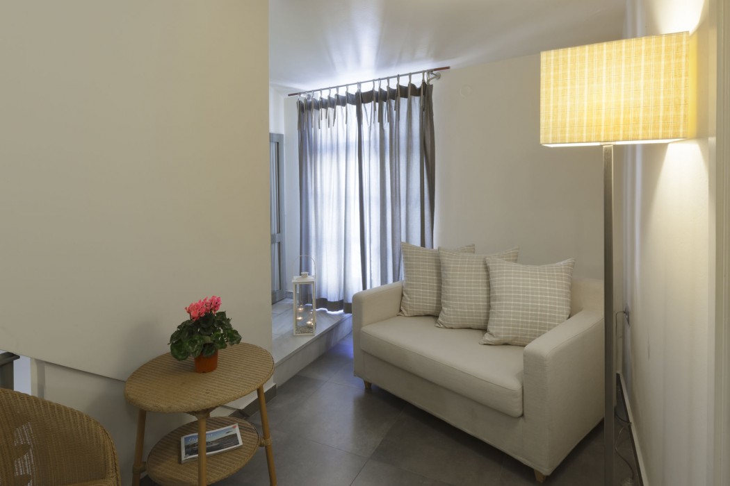 Esperance 1,South Aegean>>Ermoupoli,4 star