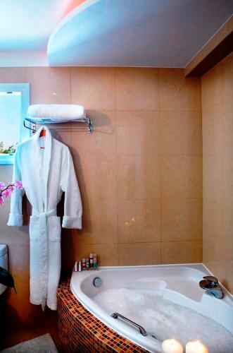 mitos suites