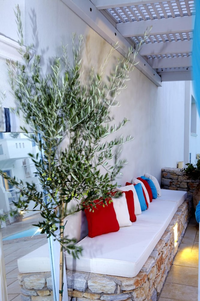 mitos suites