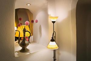 heliophos boutique caves