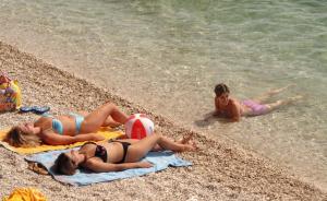 omis