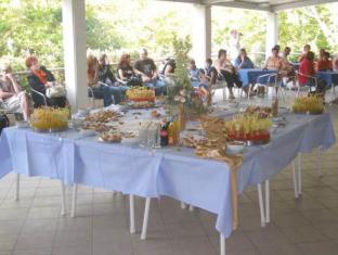 omis
