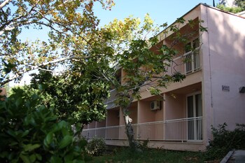tourist settlement brzet
