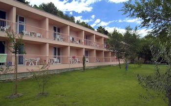 tourist settlement brzet