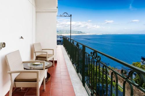 residence mareluna amalfi coast