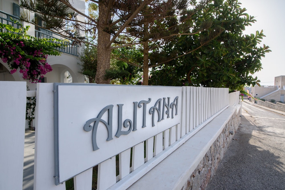 iris boutique hotel
