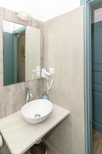 iris boutique hotel