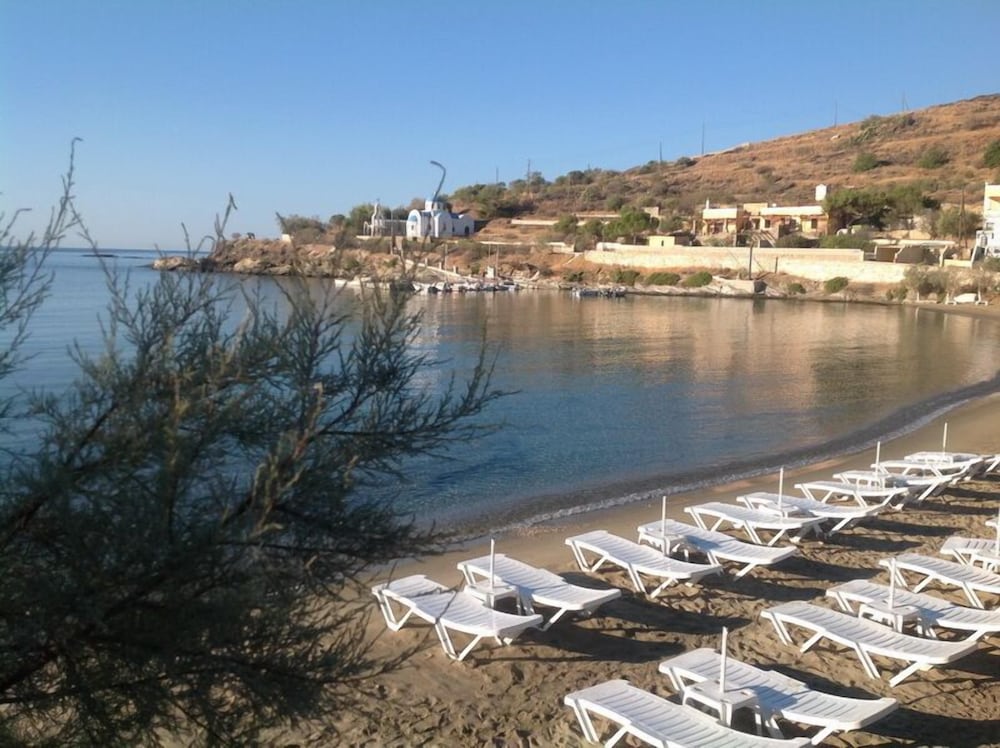manos syros