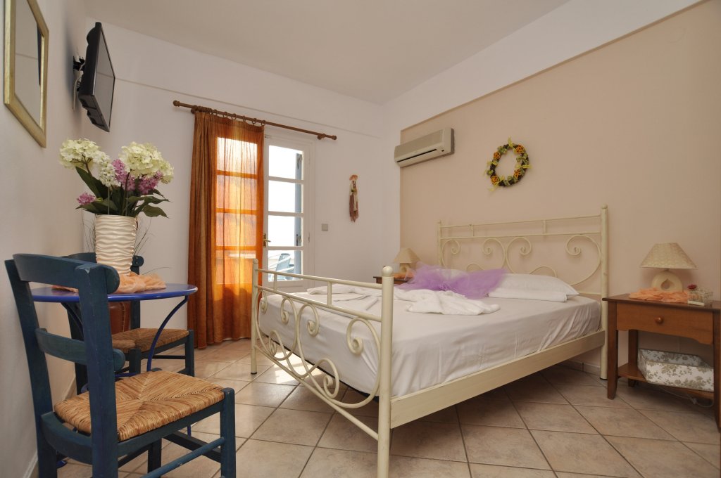manos syros