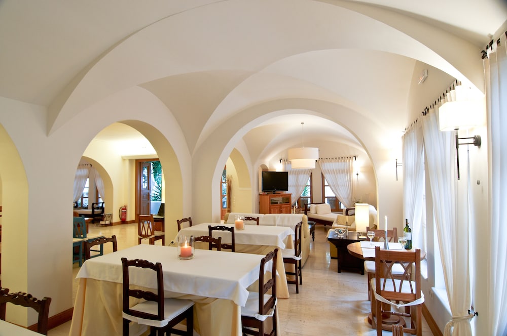 matina hotel
