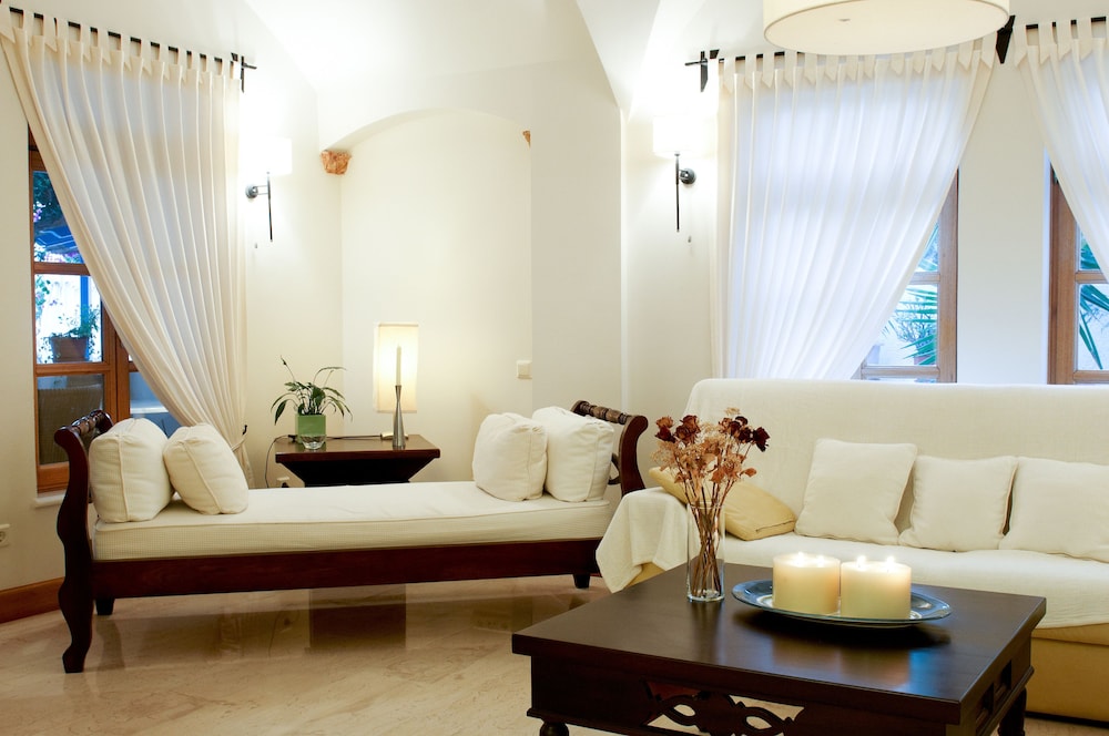 matina hotel