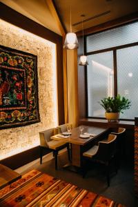 jolly alon hotel