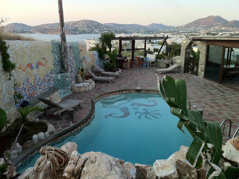 Anthippi Adults Only,Parasporos>>Glisidia,2 star