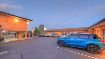 Cousins Motor Inn,Inverell>>Auburn Vale,4 star