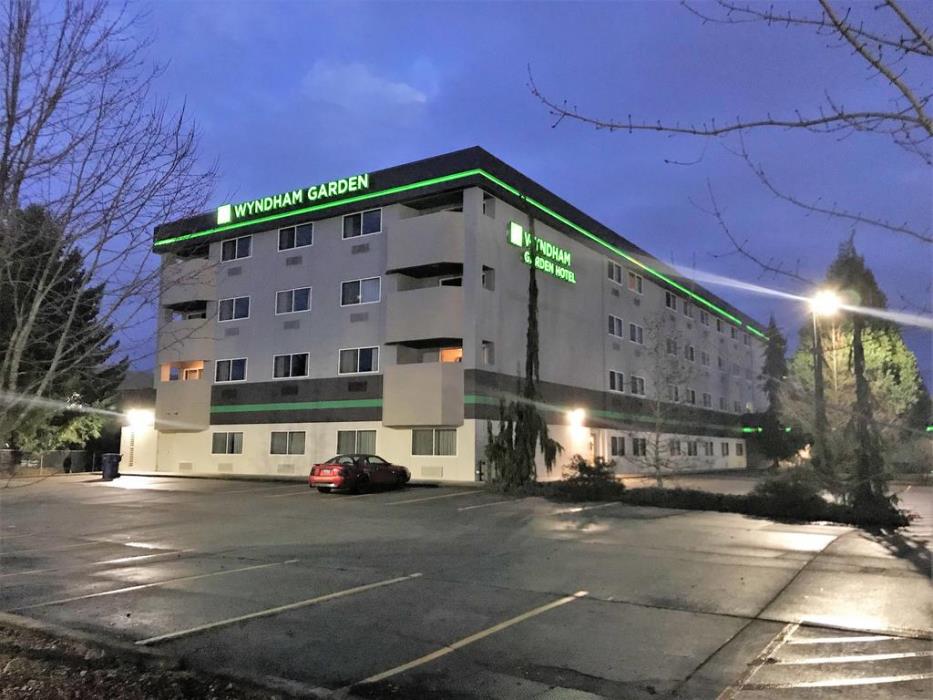 Medallion Inn & Suites,Clinton>>Arlington,4 star