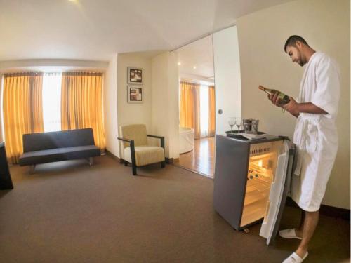 allpa hotel and suites