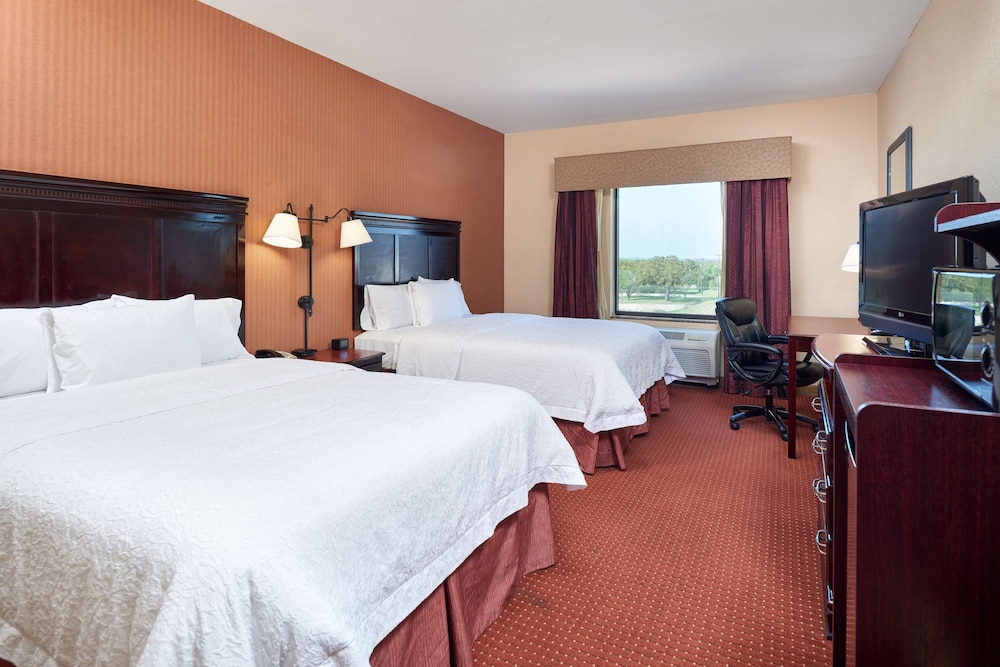 hampton inn and suites austin south buda
