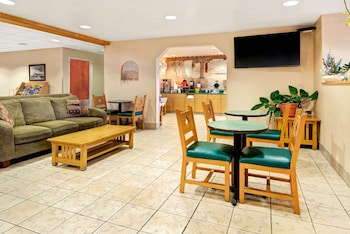 Microtel Inn & Suites By Wyndham Albuquerque West,Bernalillo>>Albuquerque,2 star