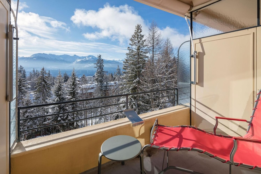 youth hostel crans montana