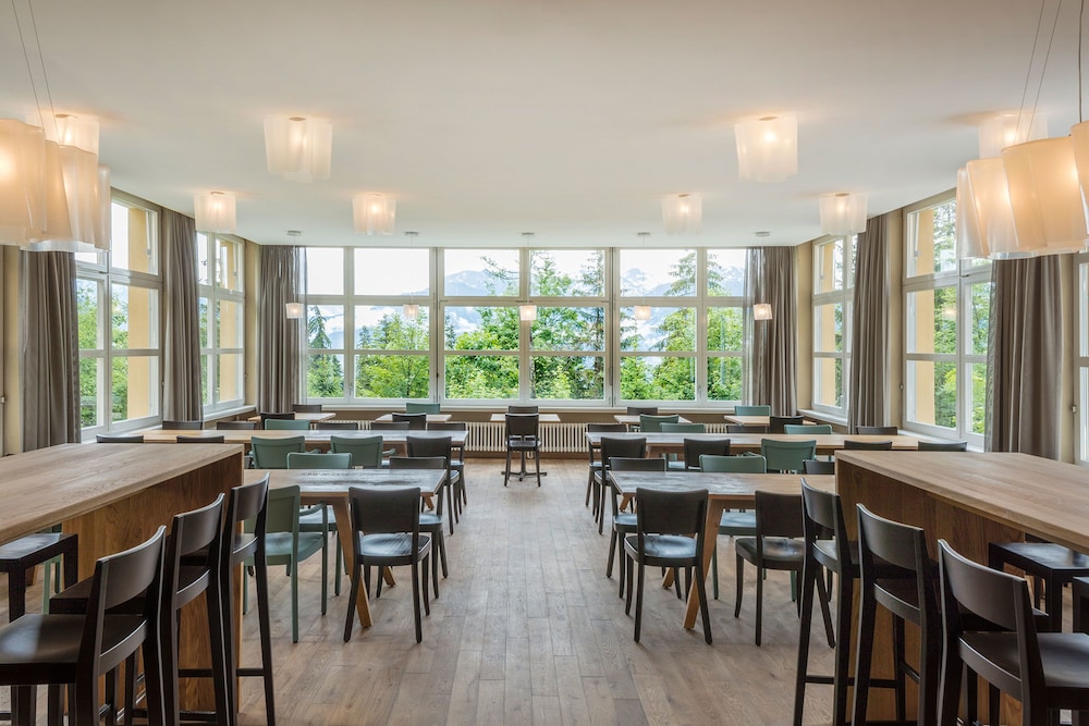 youth hostel crans montana
