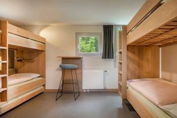 youth hostel crans montana
