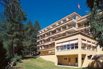 youth hostel crans montana