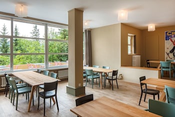 youth hostel crans montana