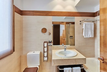 Nh Collection Palacio De Burgos,Mambrillas De Lara>>Burgos,4 star