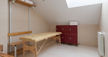 Nh Collection Palacio De Burgos,Mambrillas De Lara>>Burgos,4 star