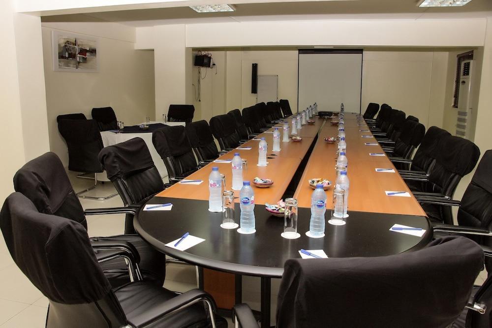 stratton hotel asokoro