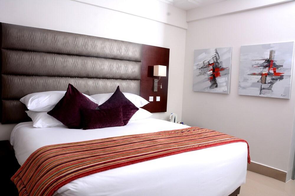 stratton hotel asokoro