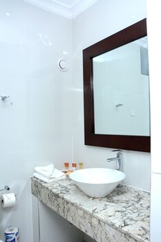 stratton hotel asokoro