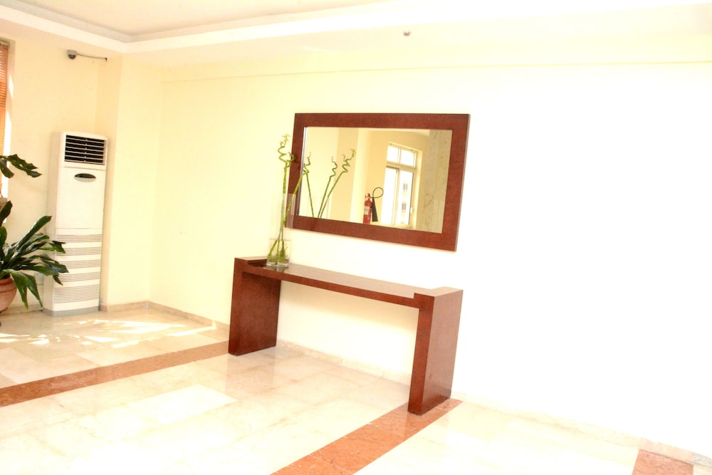 stratton hotel asokoro