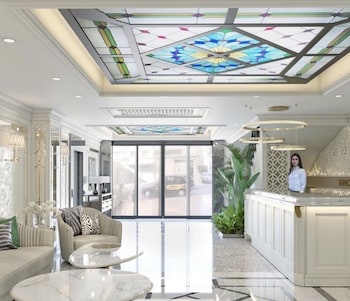 ganjali plaza hotel
