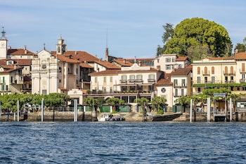 isola bella apartments via villa